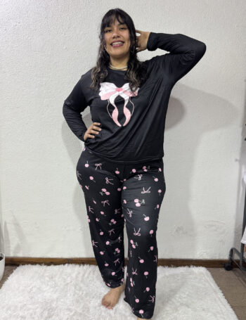 Pijama de Invierno Talles Especiales Moñito Negro